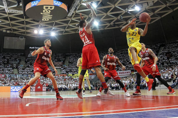 绕马雷斯卡 绕马雷斯卡