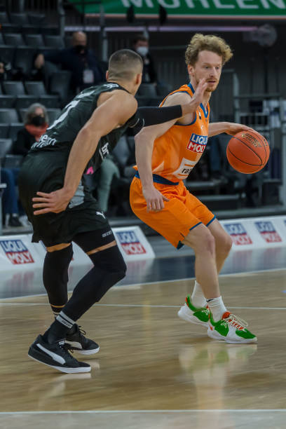 接受采访时 接受采访时